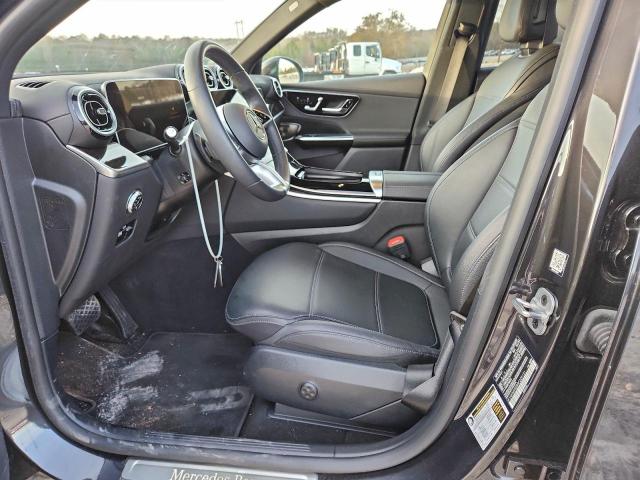 Mercedes-Benz GLC 300 Image 2