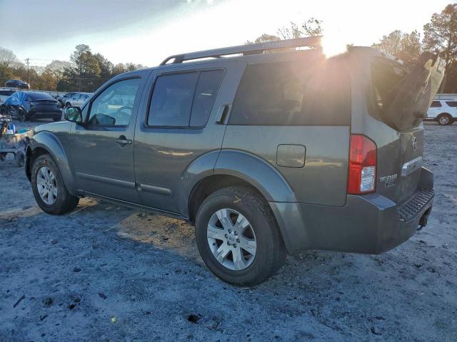 Nissan Pathfinder Le Image 3