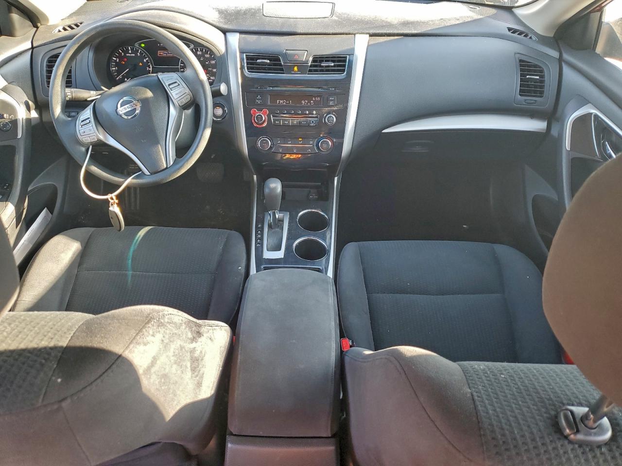 Nissan Altima 2.5 Image 2