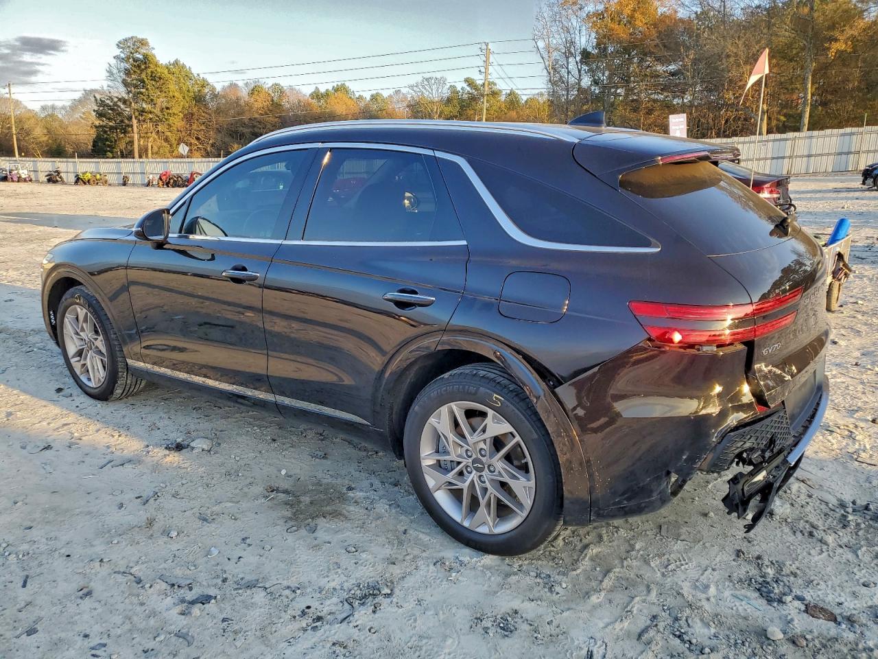 Genesis Gv70 Base Base Image 5