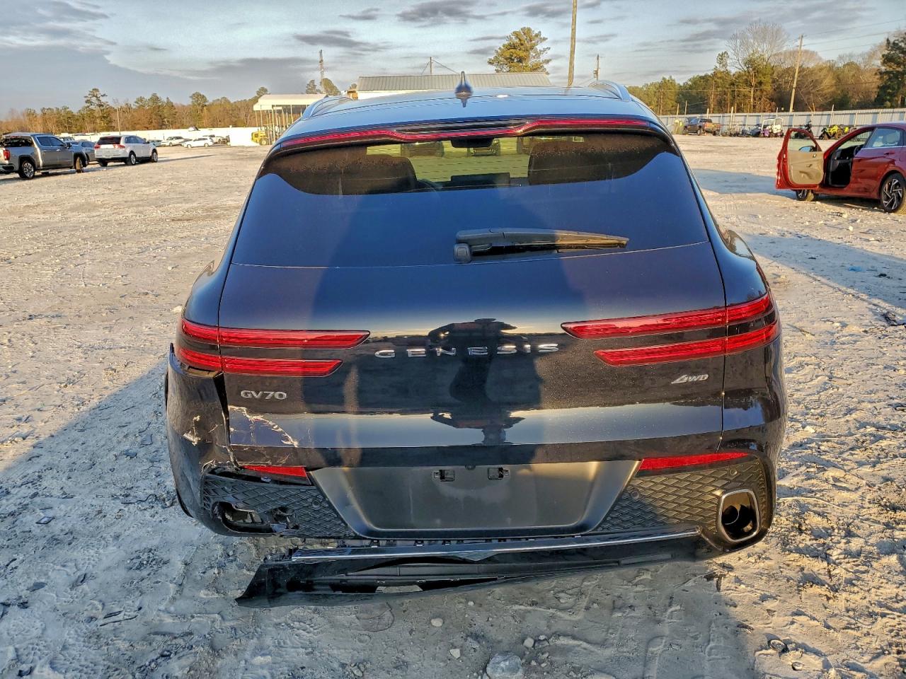 Genesis Gv70 Base Base Image 10