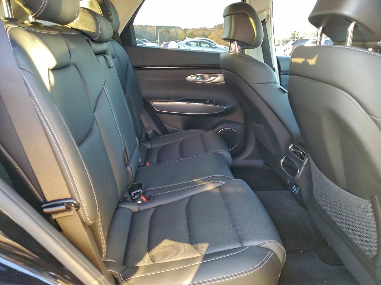 Genesis Gv70 Base Base Image 11