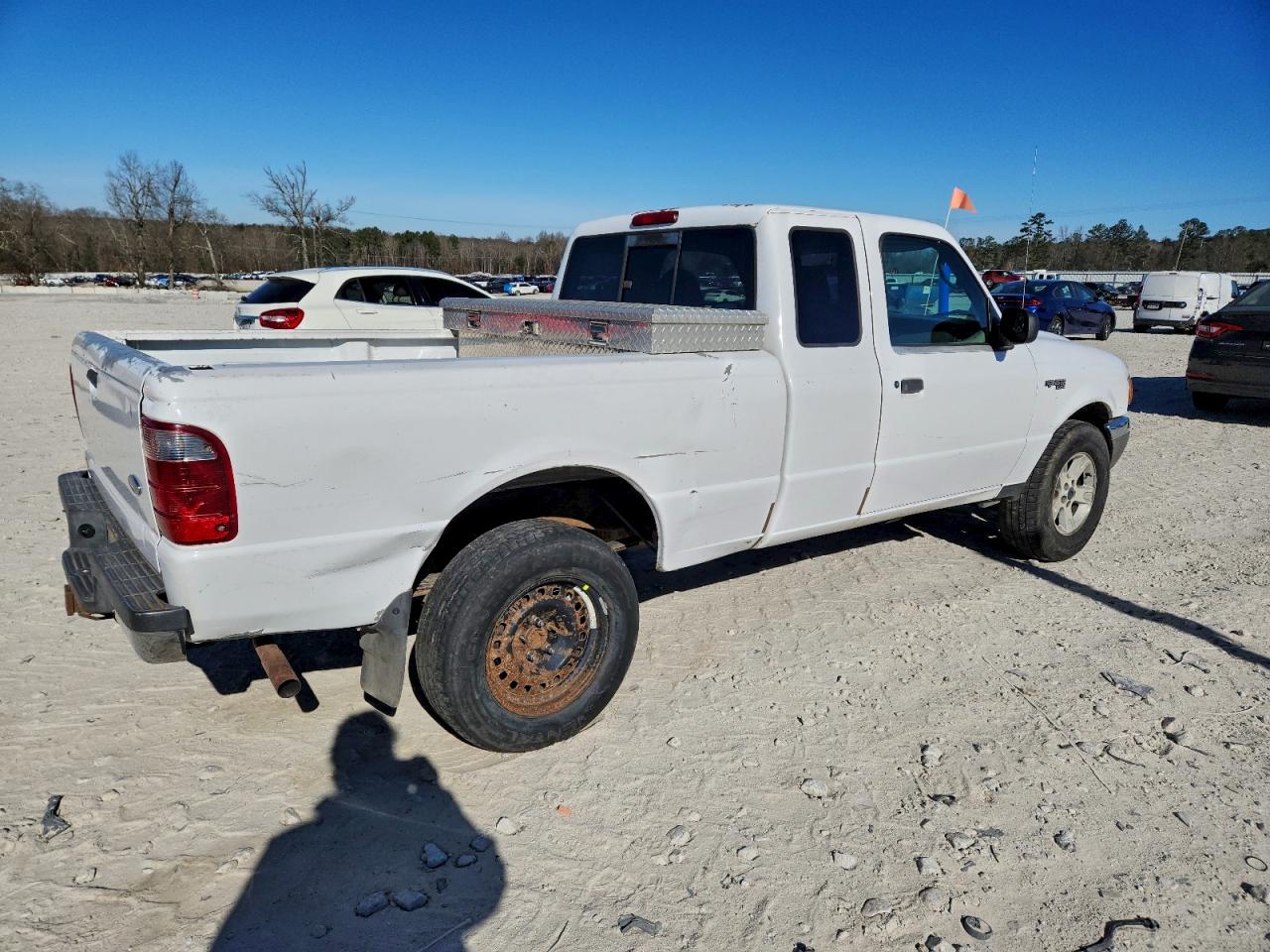 Ford Ranger Super Cab Image 2