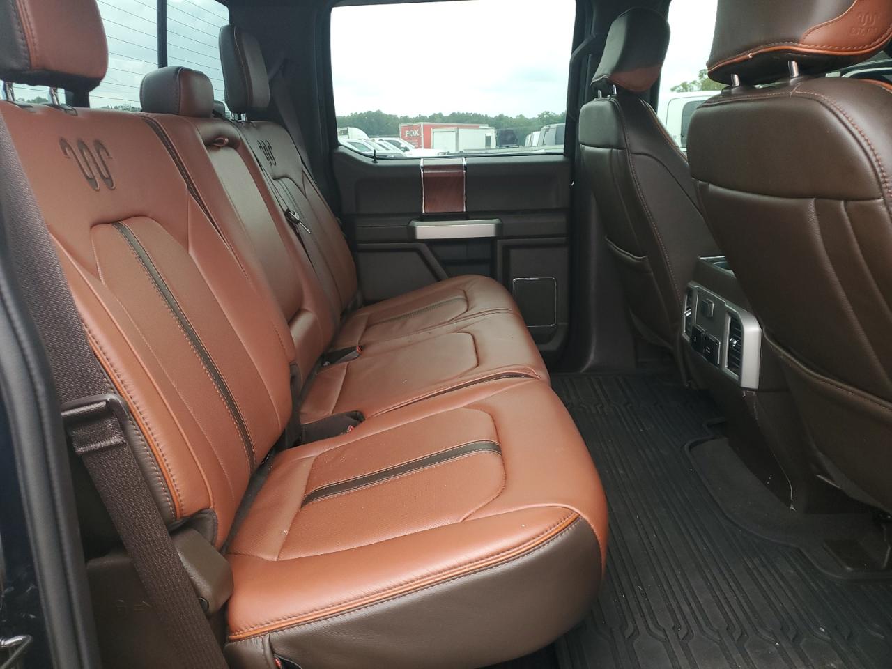 Ford F-250 Super Duty Image 3