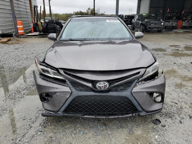Toyota Camry L Image 3