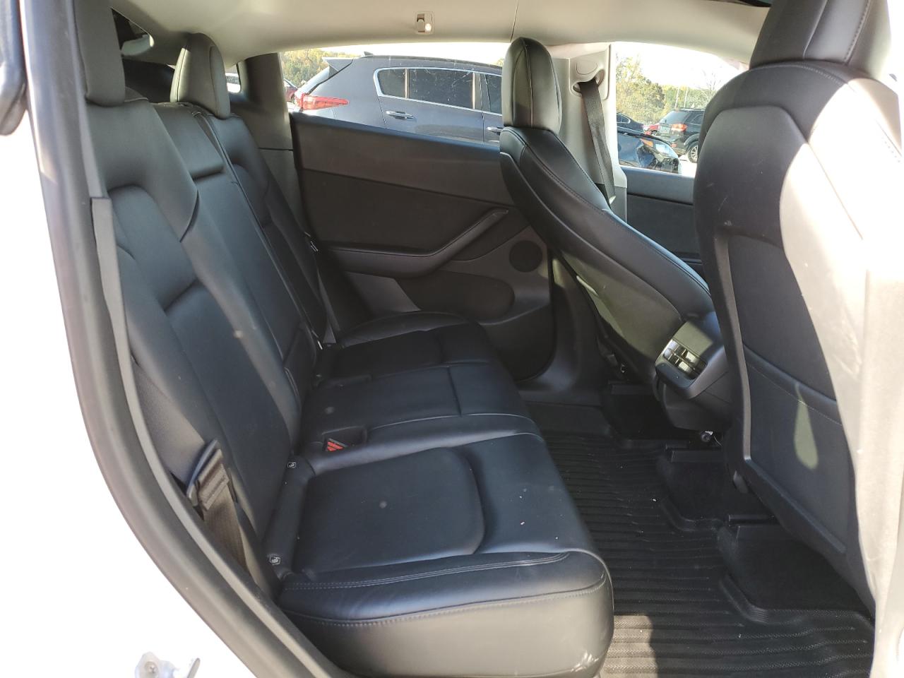 Tesla Model Y Image 12