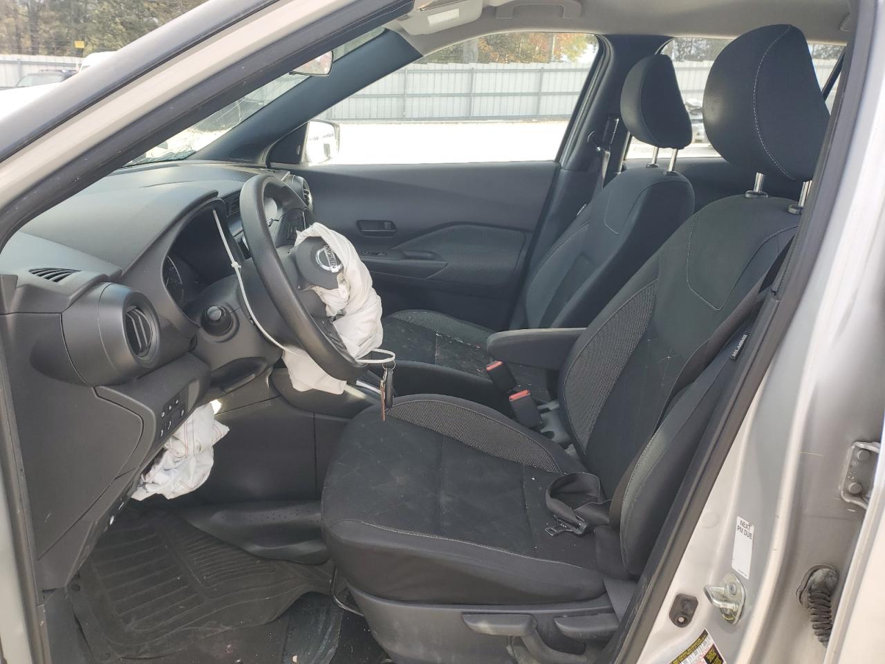 Nissan Kicks S Image 12