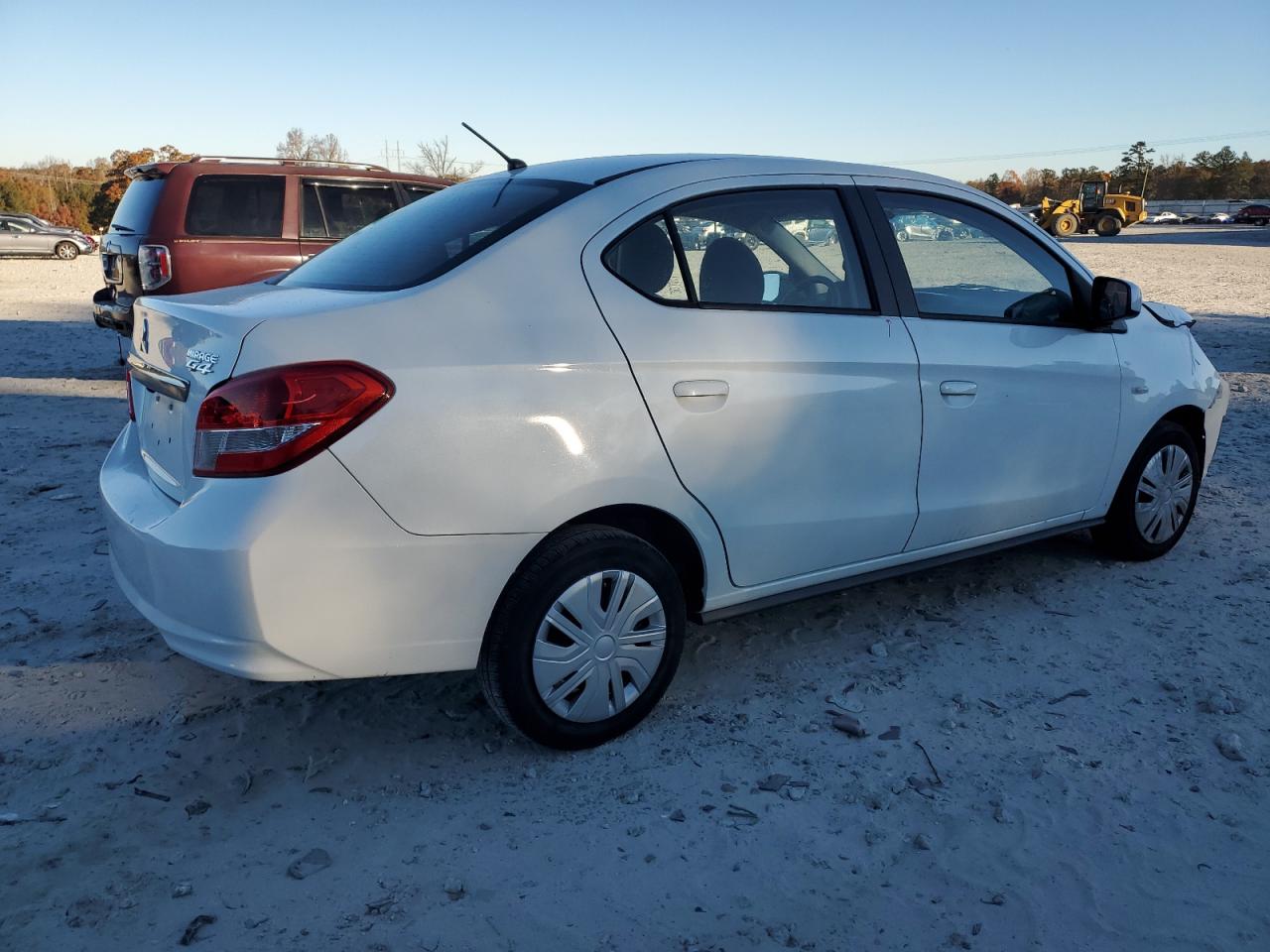 Mitsubishi Mirage G4 Es Image 3