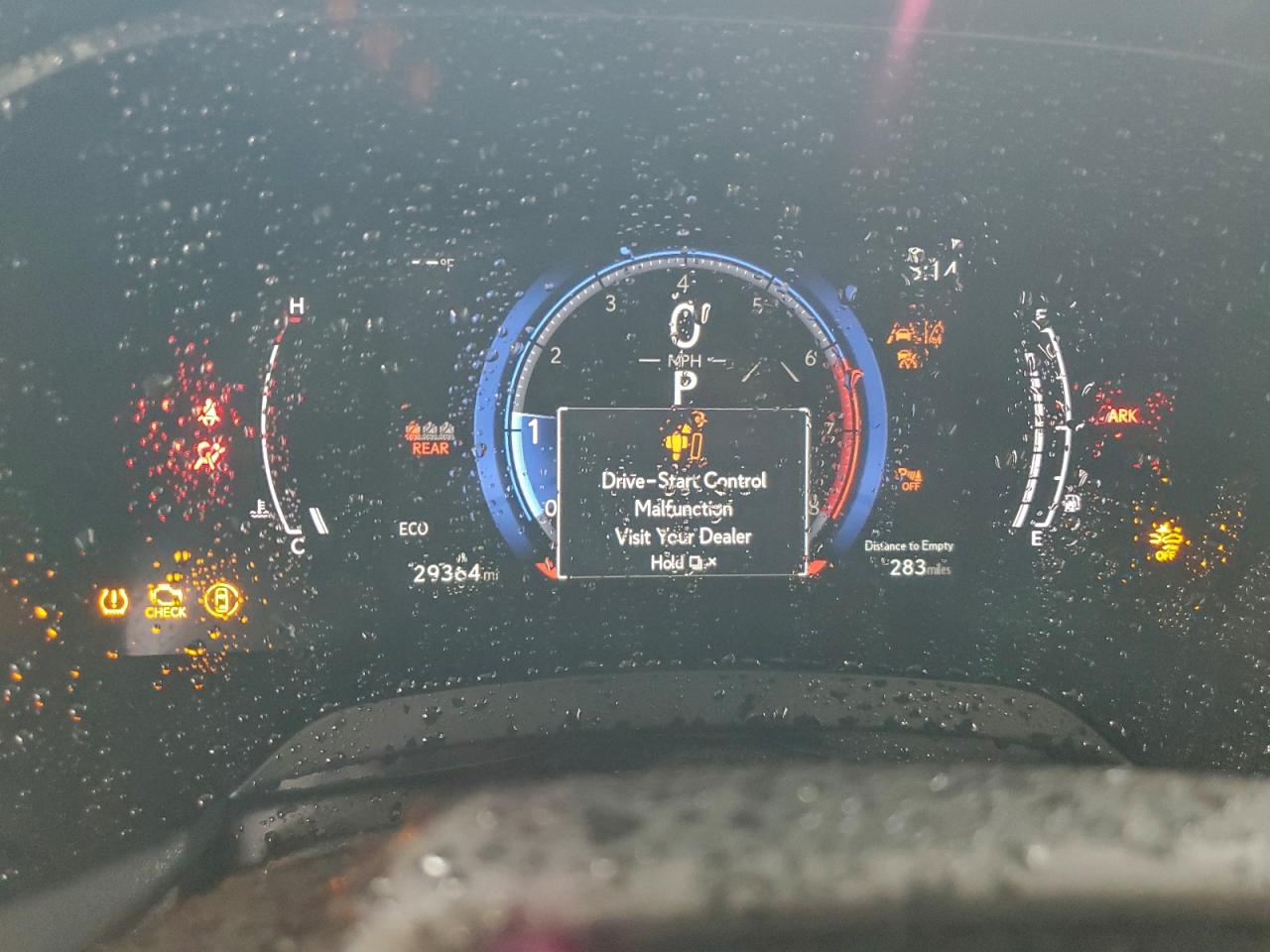 Lexus RX 350 Base Image 13