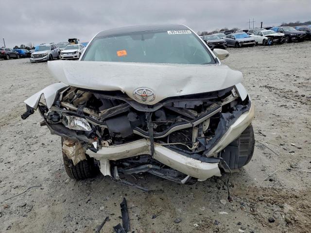 Toyota Venza Le Image 9