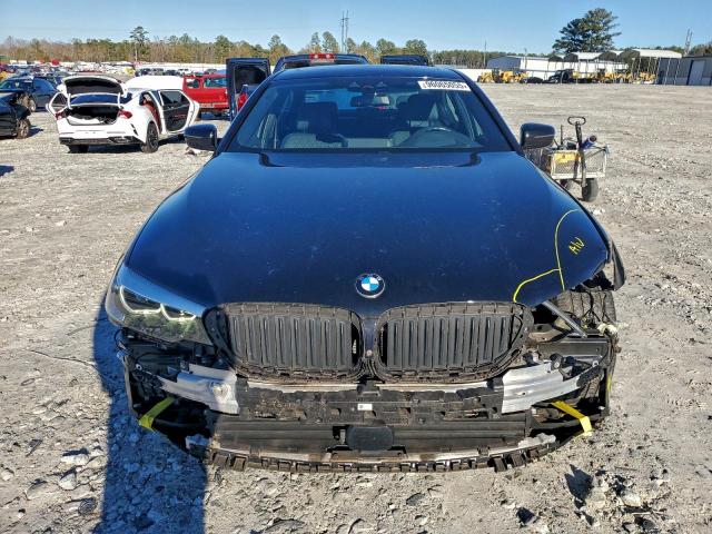 BMW 5 Series Xi Image 4