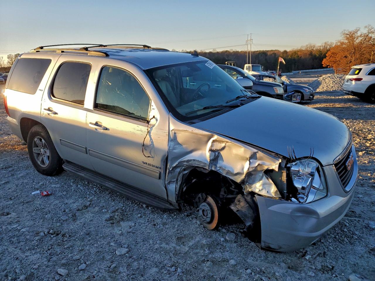 GMC Yukon Slt Image 2