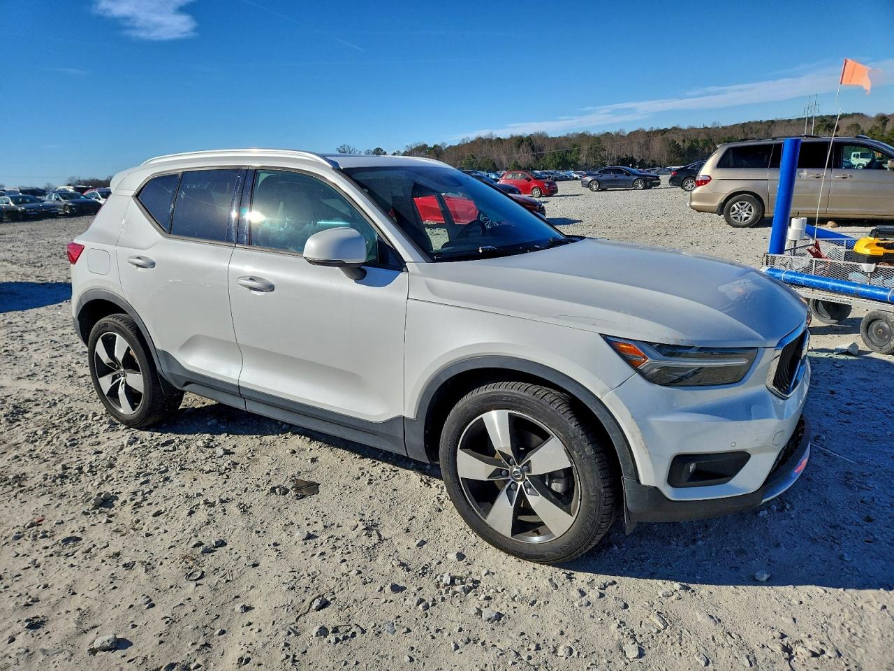 Volvo XC40 T4 Momentum Image 7