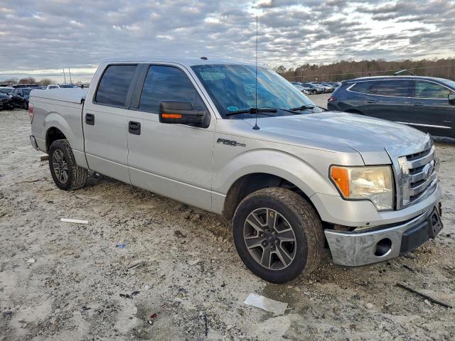 Ford F-150 Supercrew Image 12