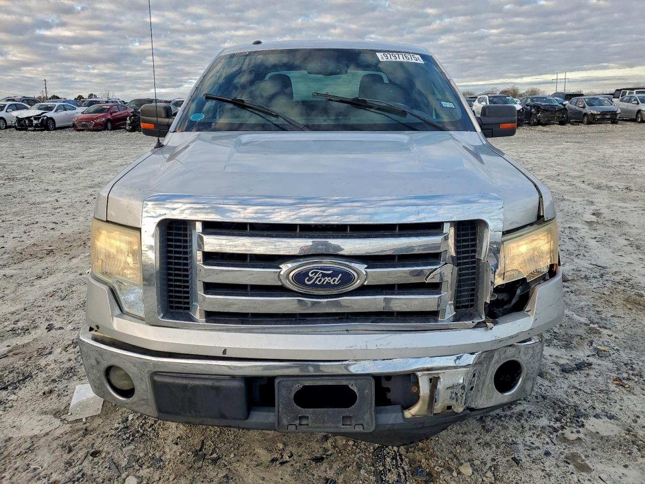 Ford F-150 Supercrew Image 9