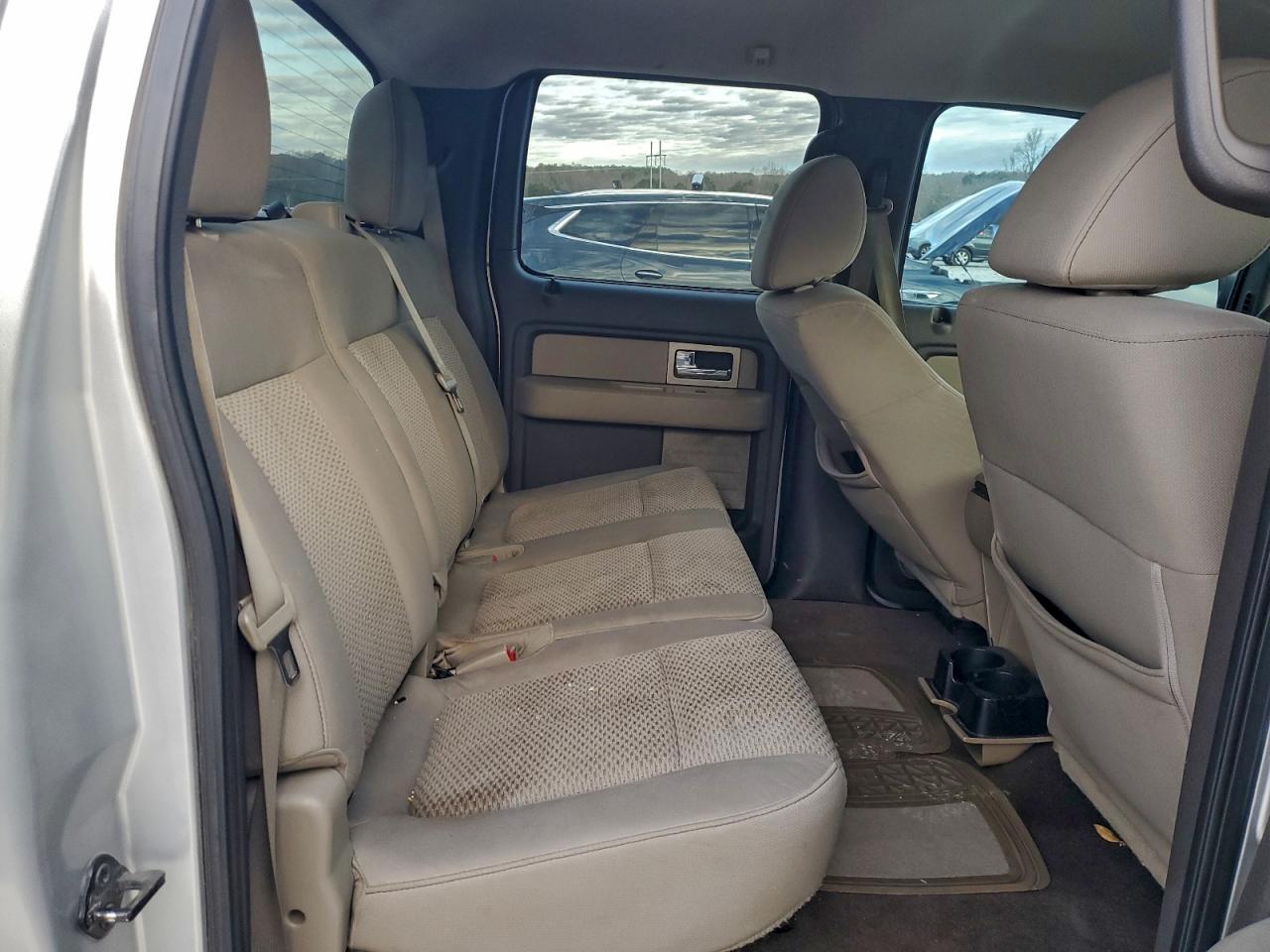 Ford F-150 Supercrew Image 4