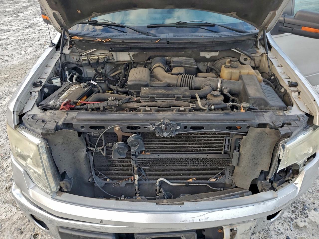 Ford F-150 Supercrew Image 7