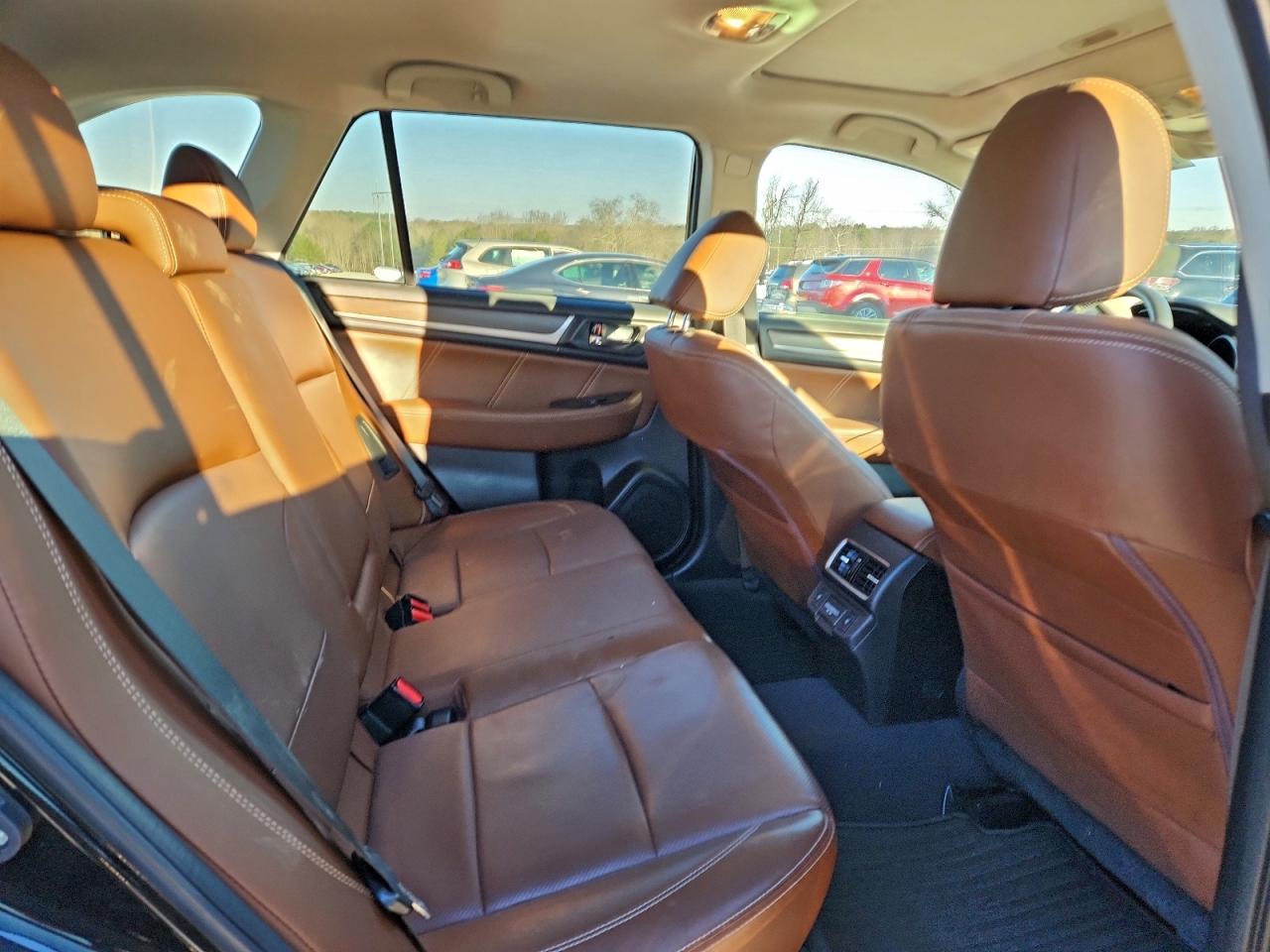 Subaru Outback Touring Image 12