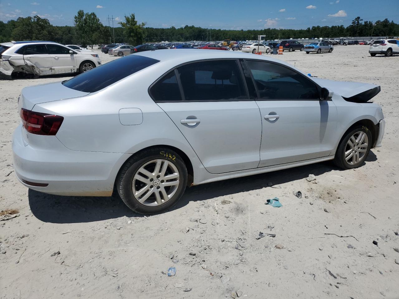Volkswagen Jetta S Image 6