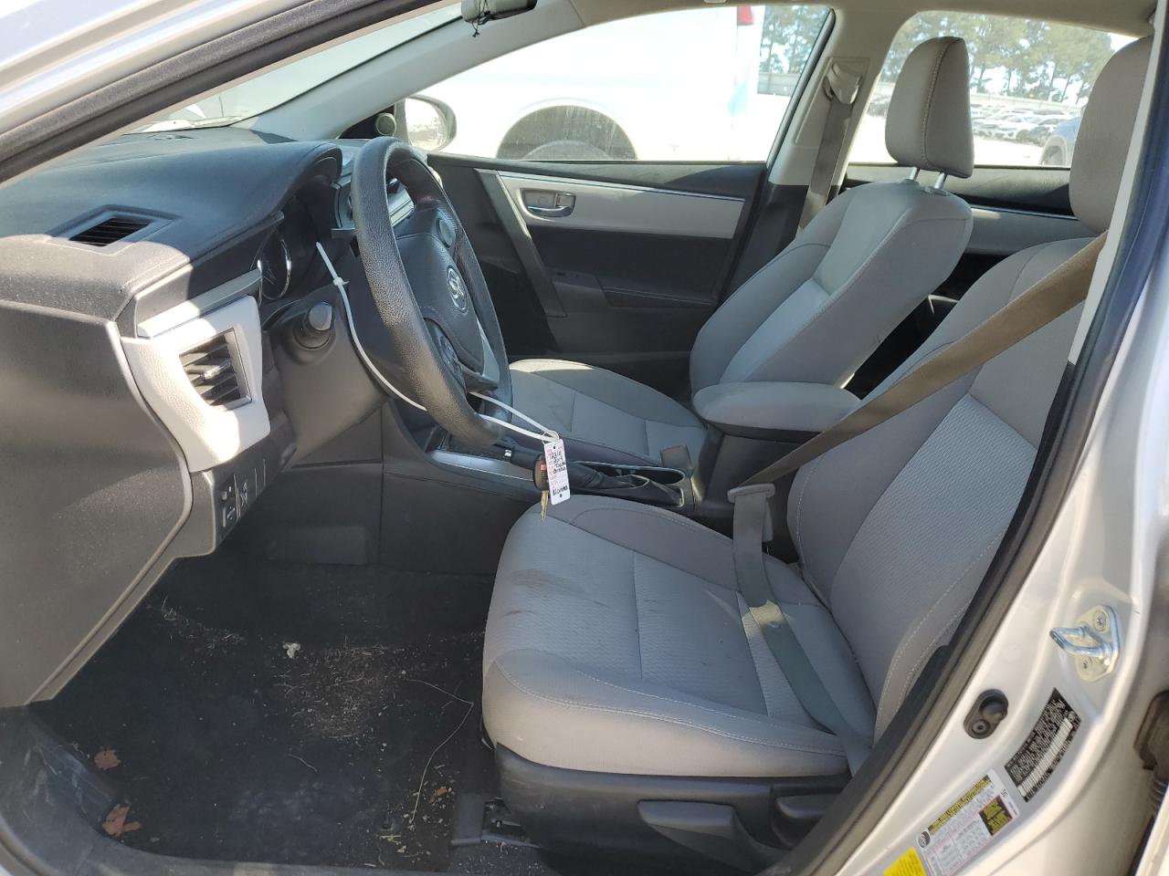 Toyota Corolla L Image 12