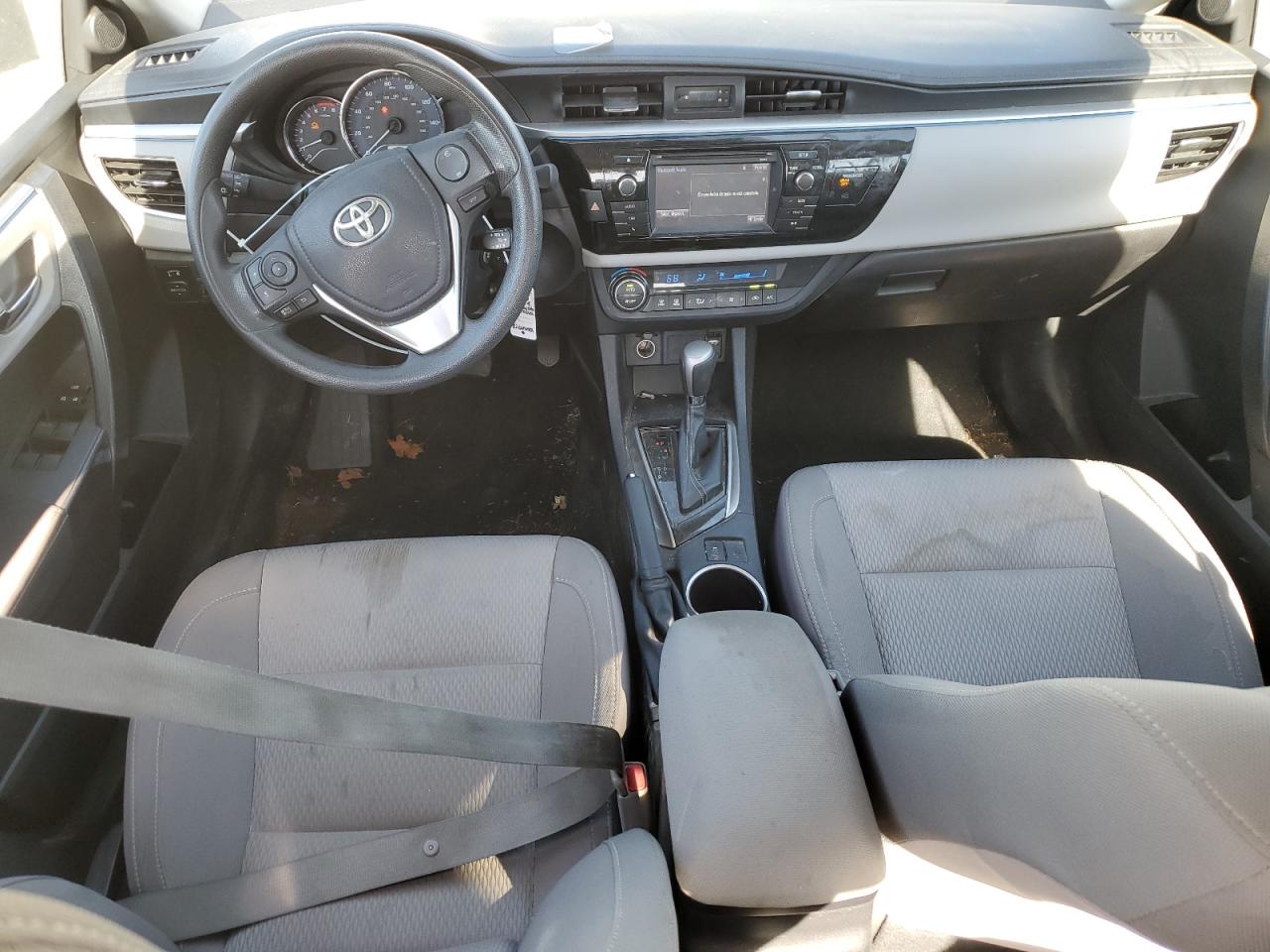 Toyota Corolla L Image 11