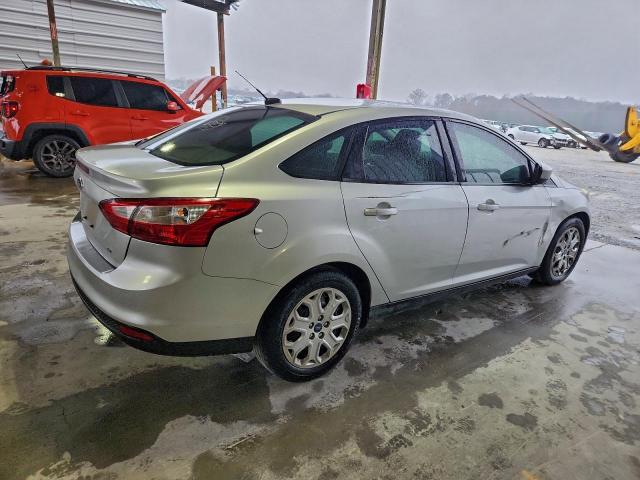 Ford Focus Se Image 8