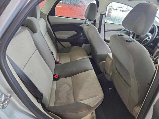 Ford Focus Se Image 12