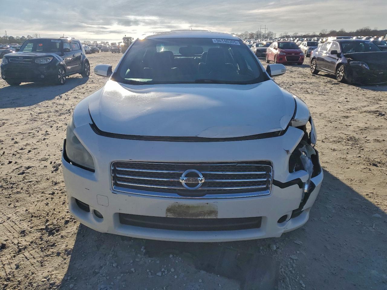 Nissan Maxima S Image 6