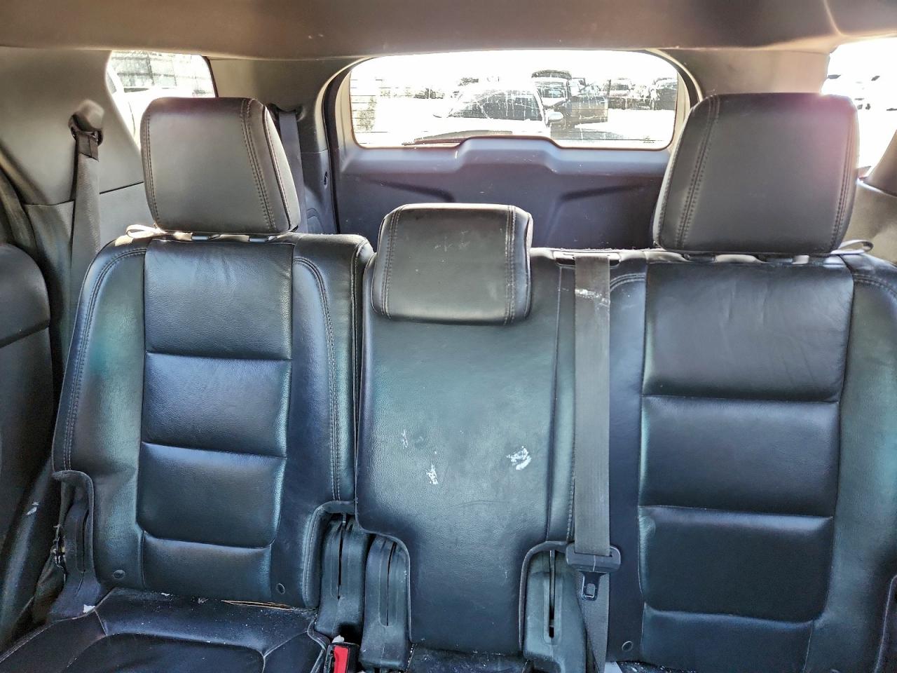 Ford Explorer Xlt Image 5