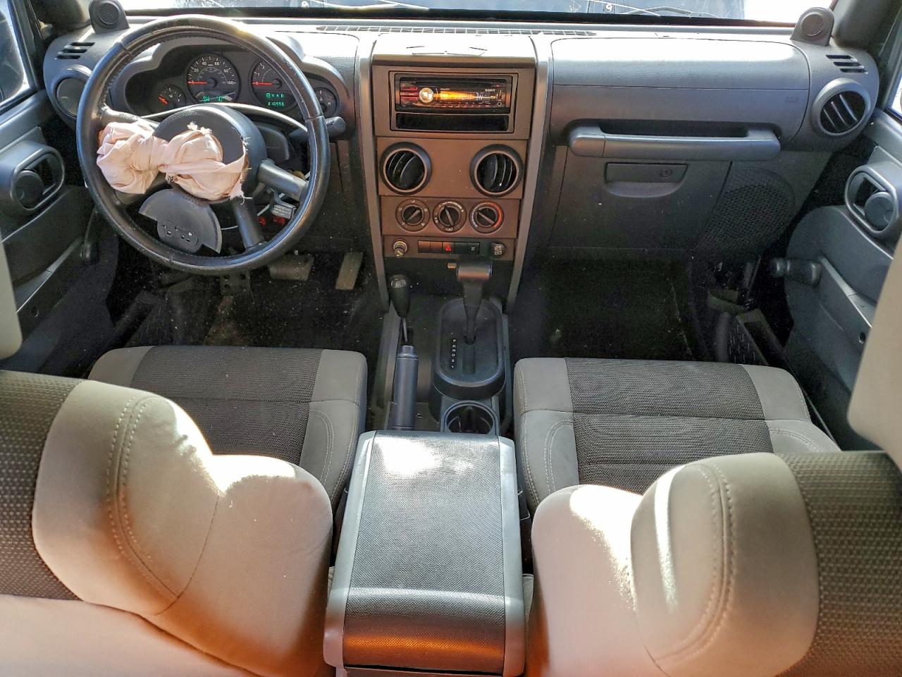 Jeep Wrangler X Image 9