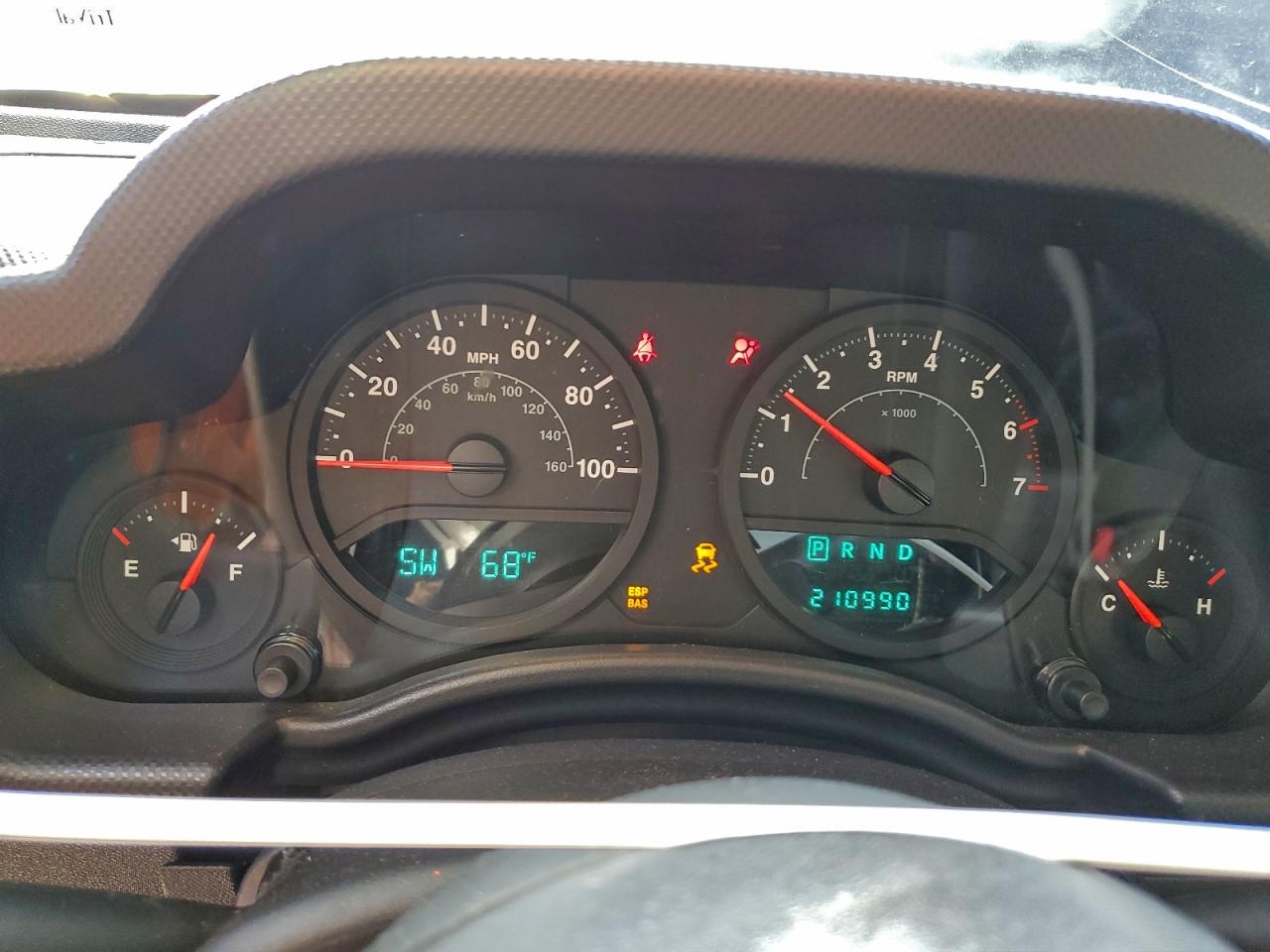 Jeep Wrangler X Image 5