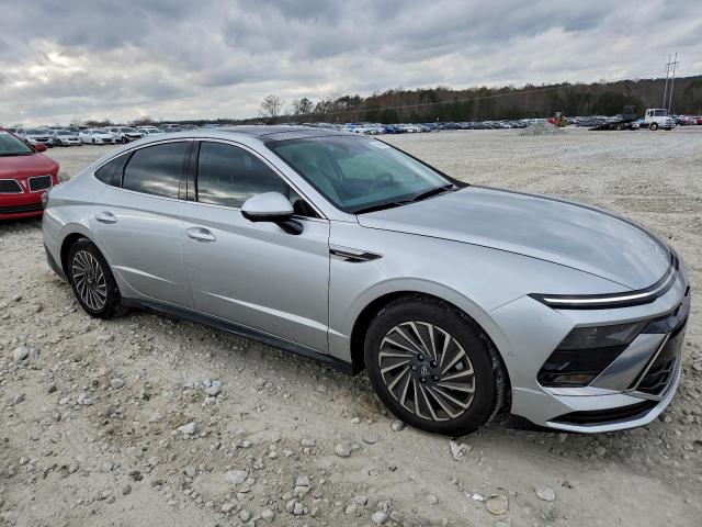 Hyundai SONATA Hybrid Image 10
