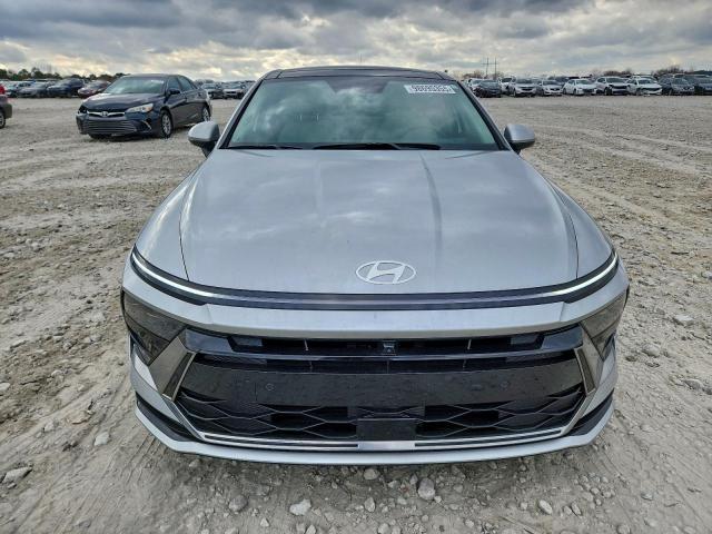 Hyundai SONATA Hybrid Image 7