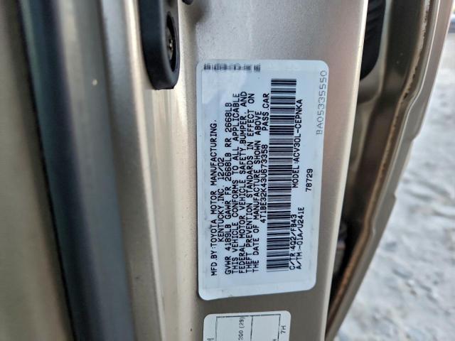 Toyota Camry Le Image 2