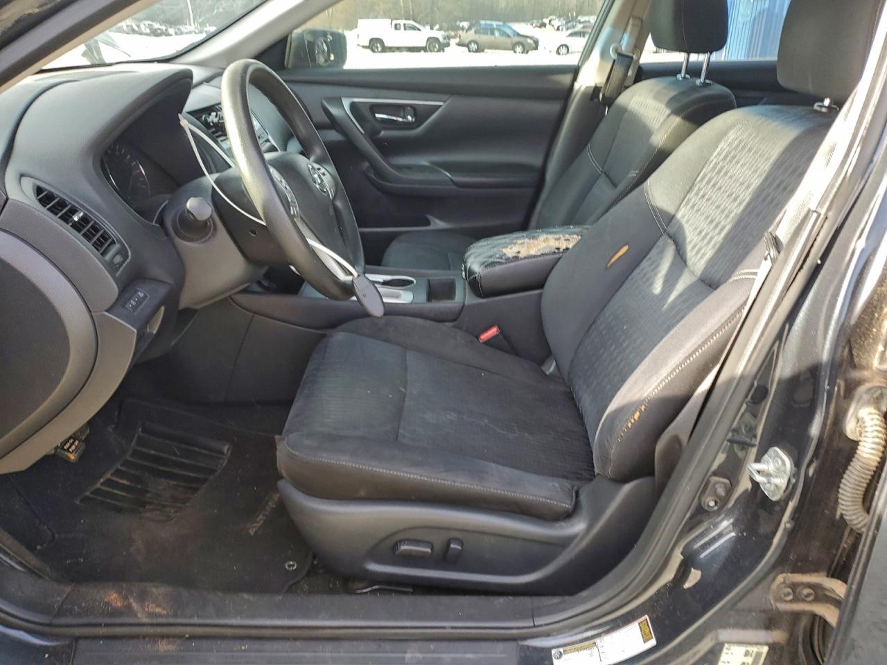 Nissan Altima 2.5 Image 11