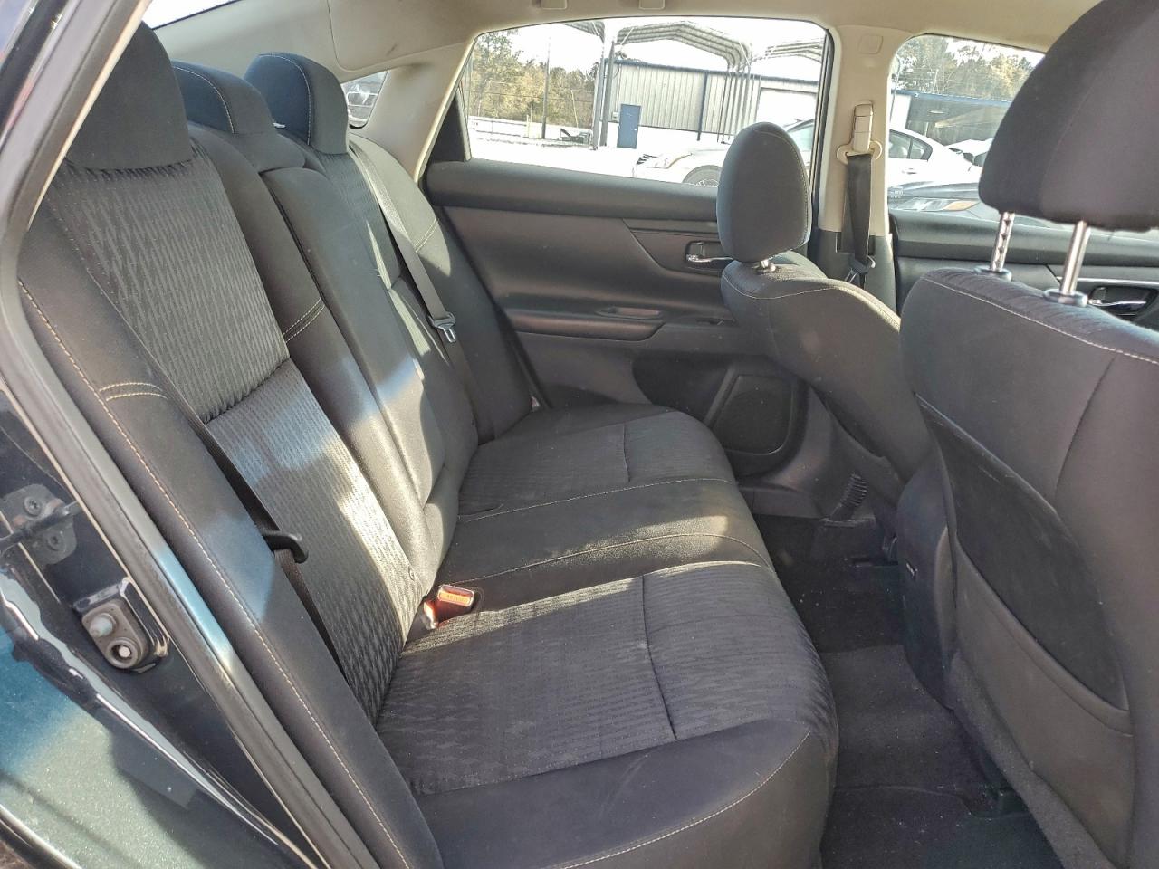 Nissan Altima 2.5 Image 9