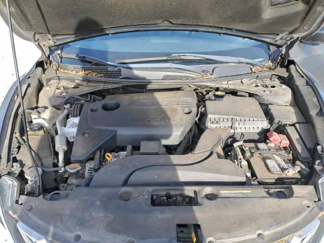 Nissan Altima 2.5 Image 8