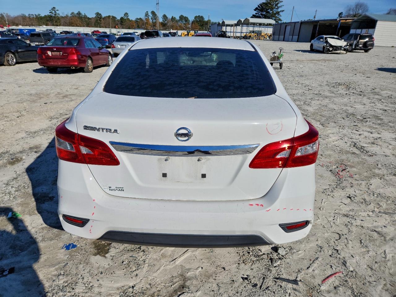 Nissan Sentra S Image 5