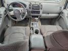 Nissan Frontier Crew Cab Le Image 5