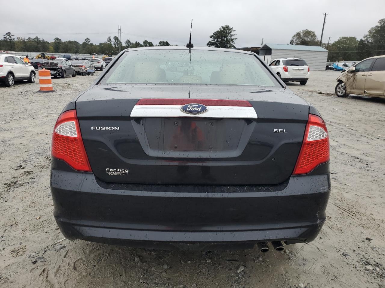 Ford Fusion Sel Image 2