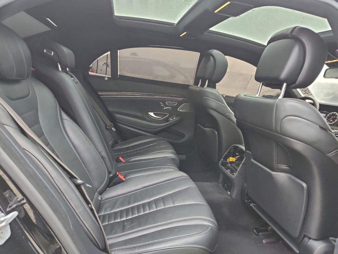 Mercedes-Benz S-Class 550 4matic Image 5