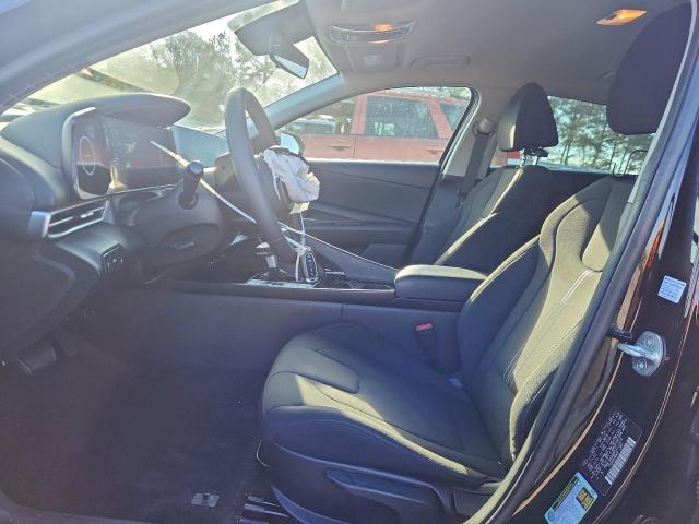 Hyundai ELANTRA Sel Image 11