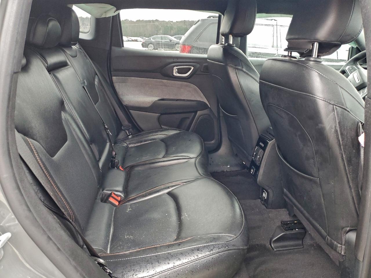 Jeep Compass Latitude Lux Image 7