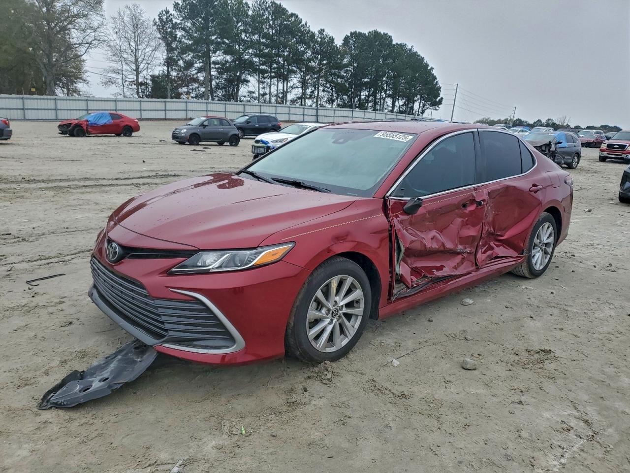 Toyota Camry Le Image 1