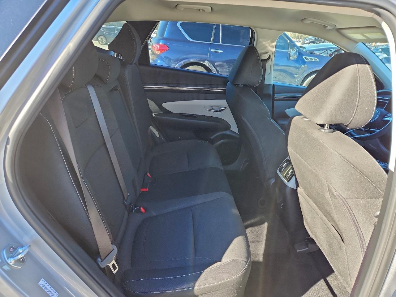 Hyundai TUCSON Blue Image 5