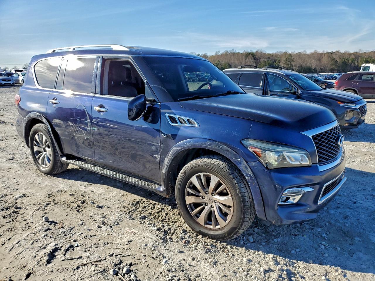 INFINITI Qx Base Image 8