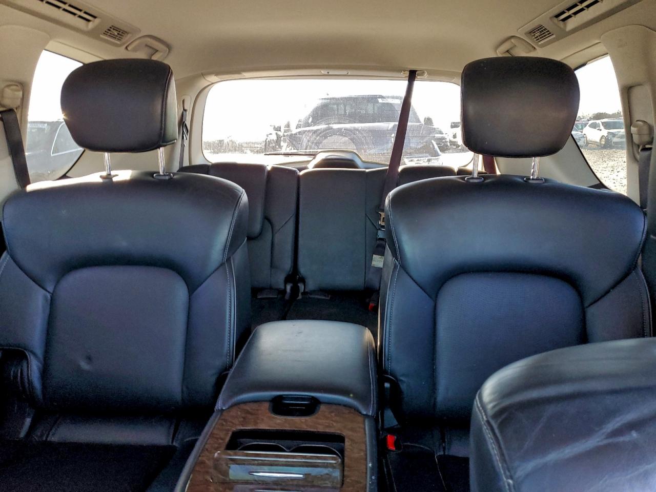 INFINITI Qx Base Image 12