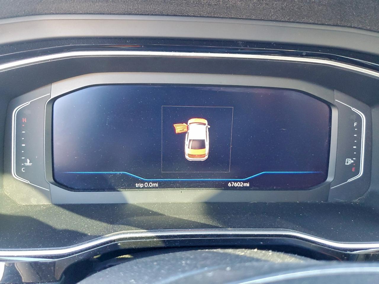 Volkswagen Jetta Sel Premium Image 6