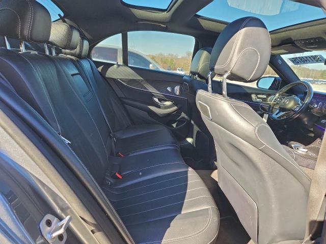 Mercedes-Benz E-Class 300 Image 11