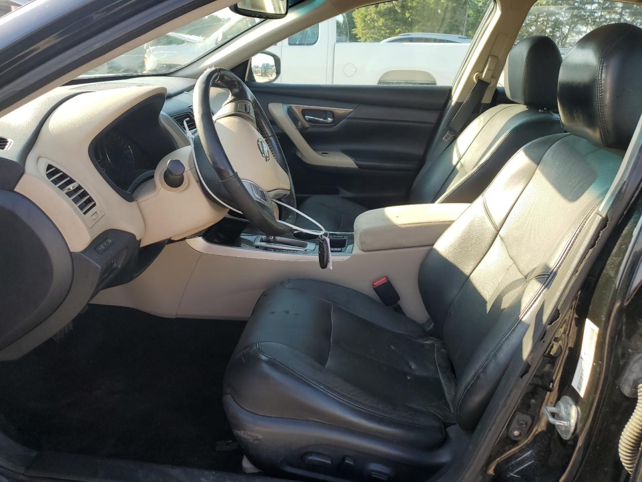 Nissan Altima 2.5 Image 3